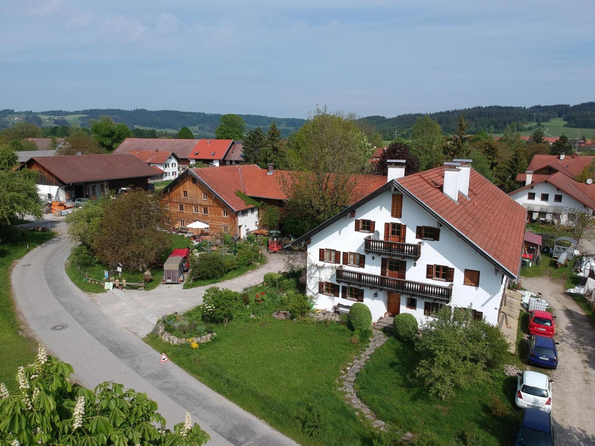 Biohof Neihausmo Apartment Böbing Екстериор снимка